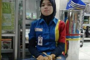 pelayan indomaret