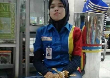 pelayan indomaret