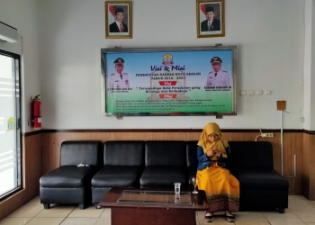 Salah satu foto Wakil Presiden yang belum di ganti, di gedung Setda Kota Serang, Jumat (25/10)