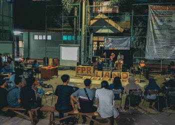 Front Perjuangan Rakyat (FPR) Banten menggelar Festival Perjuangan Pemuda di kampus Untirta Pakupatan, Senin (28/10).