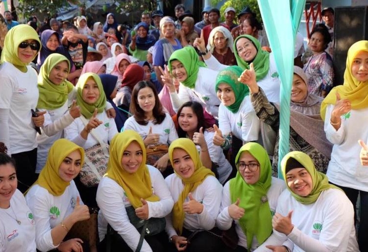 Sambut HUT Banten, Perempuan Tani HKTI Buka Bazar Murah