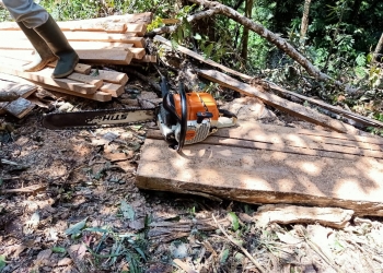 Pegiat Bakor Cilangkahan tampak tengah dengar pendapat bersama Wakil Bupati Lebak soal usulan pencabutan moratorium kepada pemerintah pusat. Kamis (31/10).