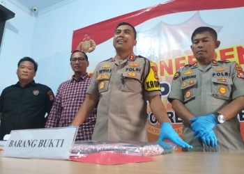 Kapolres Pandeglang, AKBP Sofwan Hermanto saat ekspose di Mapolres Pandeglang.