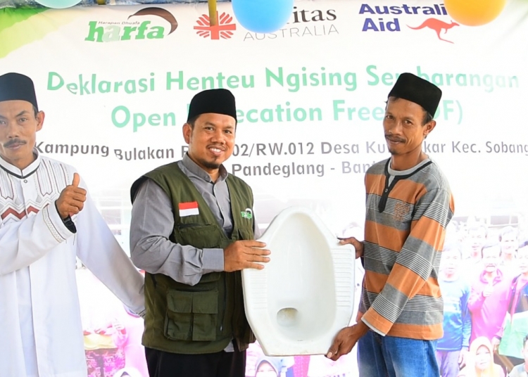 Masyarakat Kampung Bulakan Pandeglang Deklarasikan “Henteu Ngising Sembarangan”