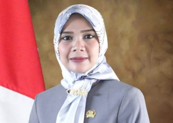 Hj. Wida Ampiany, S.K.M