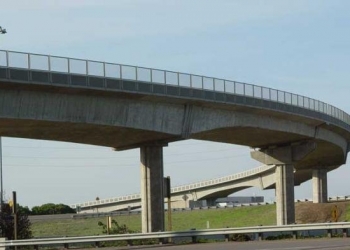 Ilustrasi jalan layang.