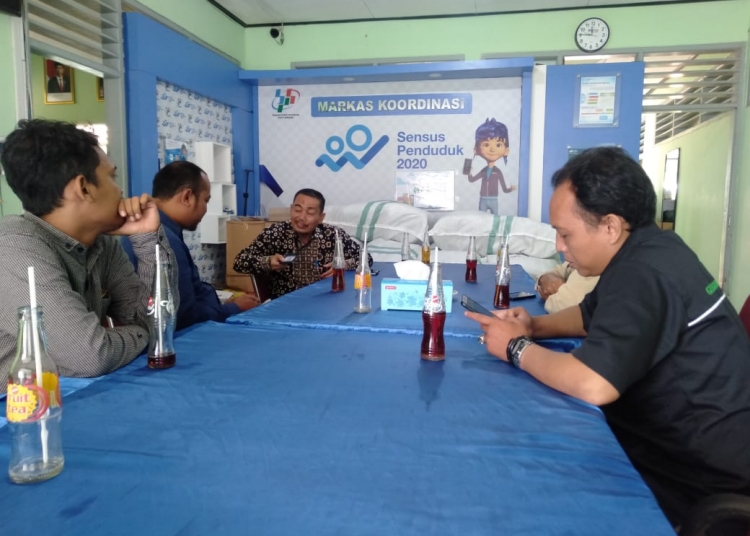 Geruduk Kantor BPS Kota Serang, GP2B Minta Spanduk Diganti