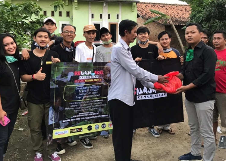 Patut Dicontoh, Pemuda di Kota Serang ‘Tebar Kebaikan’ Ditengah Pandemi Covid-19