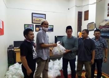 Walikota Serang Syafrudin Salurkan Bantuan Pribadi ke PWKS