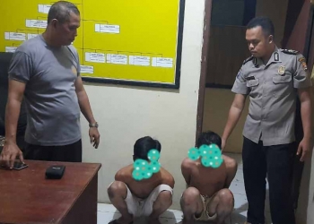 Dua pelaku Curanmor Saat Diamankan Oleh Anggota Polsek Angsana.