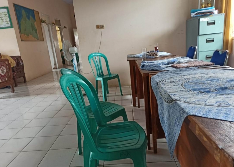 Foto Kondisi di dalam kantor Kelurahan Banjarsari, Kecamatan Cipocokjaya, Kota Serang.