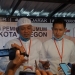 Ali Mujahidin-Lian Firman memberikan keterangan pers usai memberikan berkas pendaftaran ke KPU Kota Cilegon, Jumat (4/9)