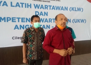 Ketua SMS Banten, Lesman Bangun.