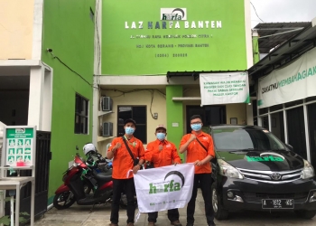 Tiga Relawan Laz Harfa yang akan berangkat menuju Majene, Mamuju Sulawesi Barat selama satu pekan ke depan. ISTIMEWA