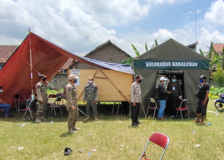 Sempat Ricuh, Puluhan Polisi Amankan Pemilihan Ulang Ketua RW Kalanganyer