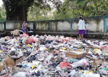 Kerap Timbulkan Bau Busuk, Tumpukan Sampah di Citerep Disoal Warga