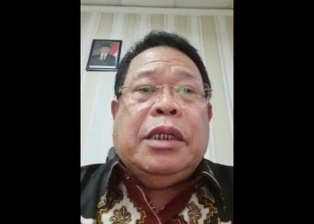 Tangkapan layar video permohonan maaf dan klarifikadi Ketua APTISI Provinsi Banten, Abas Sunarya. (Istimewa)