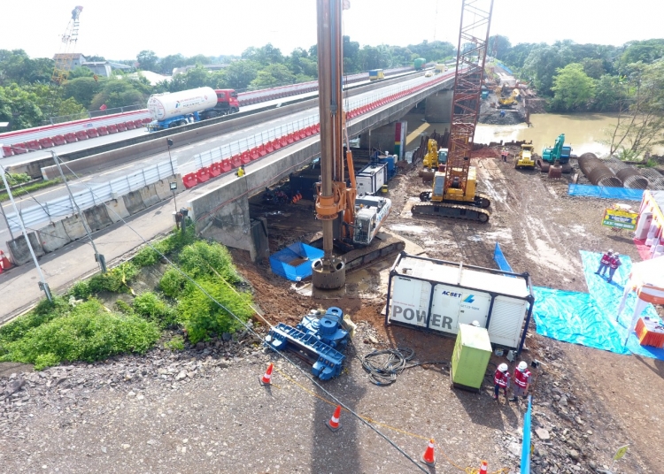 Tingkatkan Pelayanan, Astra Tol Tamer Lebarkan Jembatan Ciujung