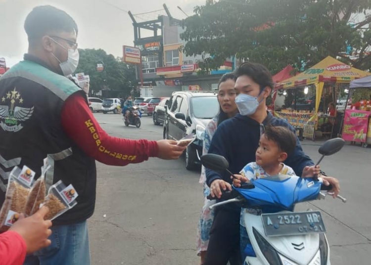 Komunitas Kucing Serang Cilegon, Bagikan Makanan Kucing Gratis