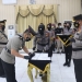 Sertijab Kapolres Lebak, dari AKBP Ade Mulyana kepada AKBP Tedi Rayendra. Bertempat di Mapolda Banten. Kamis (17/06)