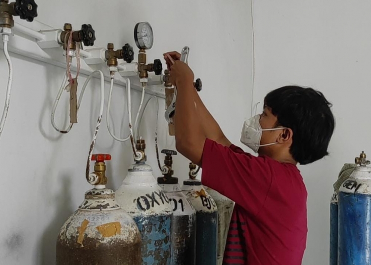 Stok Oksigen di Depot Kosong  Kepala Daerah Klaim Suplai Aman