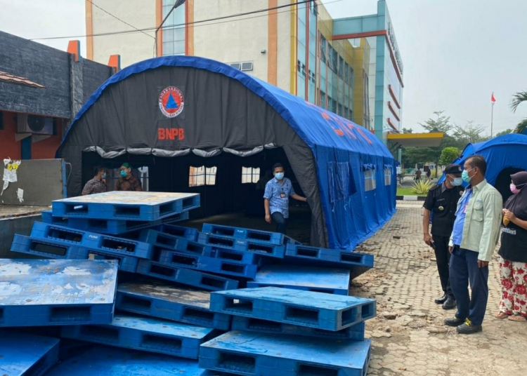 Tenda Darurat Hingga Gedung Rakyat, Solusi Rumah Sakit Penuh oleh Pasien Covid-19