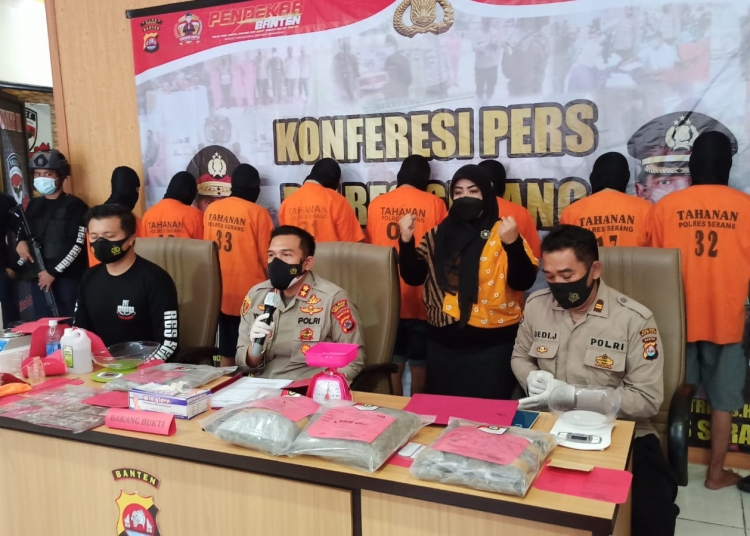 Jaringan Pengedar Ganja Antar Pulau Diungkap Polres Serang, 7 Pelaku Diamankan