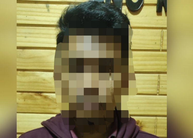 Karyawan Swasta Bawa Ganja 1 Ons Dicokok di Halaman Rumah