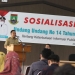 Wakil Walikota Cilegon Sanuji Pentamarta saat membuka kegiatan Sosialisasi Keterbukaan Informasi Publik Tahun 2021 yang berlokasi di Aula Diskominfo Kota Cilegon, Selasa (26/10).