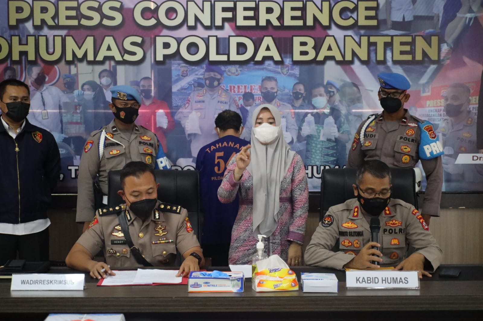 Mantan Pejabat BUMN Tersangka Korupsi - BANTEN POS