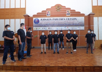 LUKMAN HAPIDIN/BANTEN POS
Suasana Deklarasi Jurnalis Parlemen Cilegon (JPC) dan Pelatihan Jurnalistik yang berlangsung di Aula DPRD Kota Cilegon, Sabtu (11/12/2021).