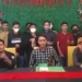 Sekelompok orang yang mengklaim sebagai BEM Nusantara menyampaikan pernytaaan terkait peristiwa penerobosan buruh ke dalam ruang kerja Gubernur Banten.