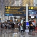 Aktivitas di Bandara Soekarno Hatta. (FOTO: IRFAN/SATELIT NEWS)