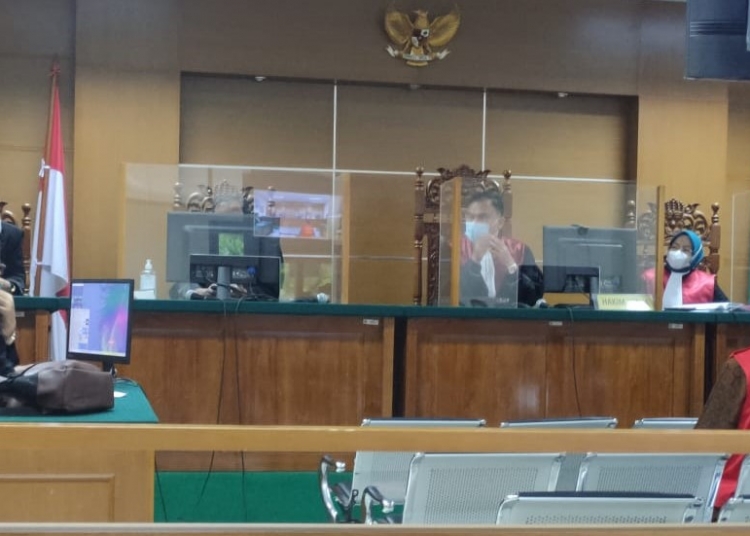 Jaksa Bingung Jawab Pertanyaan Hakim, Sidang Perkara Suap Uteng Diskorsing