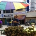 Pedagang kelapa di Pasar Lama, Kota Serang.