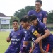 Skuad Persita Tangerang merayakan gol ke gawang Persela Lamongan.