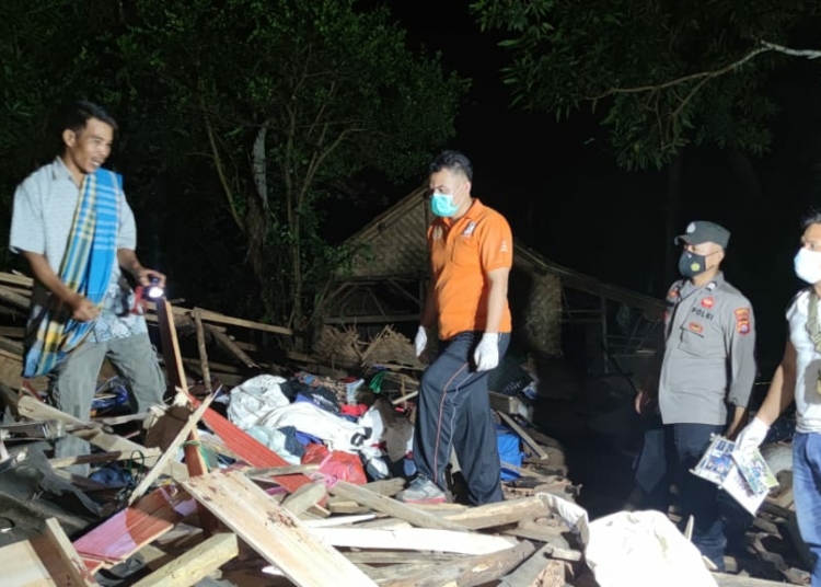 Ledakan Dahsyat Hancurkan Rumah di Cimanggu, Satu Orang Tewas Mengenaskan