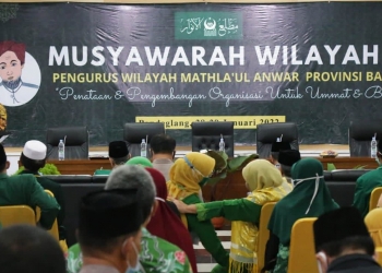 Andika Hazrumy saat membuka Muswil Mathla'ul Anwar Provinsi Banten 2022.