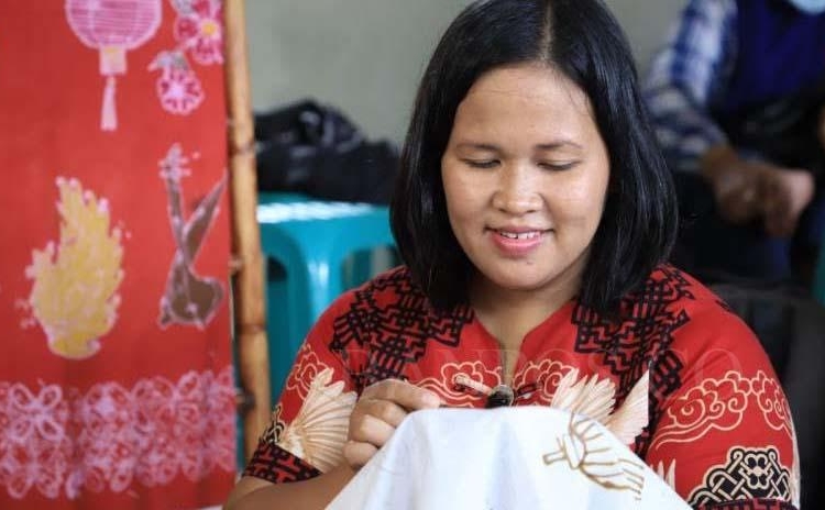 Batik Tulis Bernuansa Tionghoa Lahir dari Budaya Cina Benteng