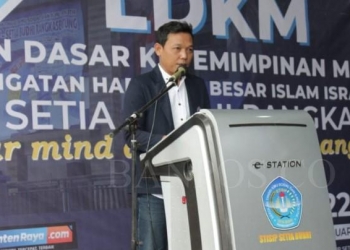 Dede Rokhmatullah, Presiden Mahasiswa STISIP Setia Budhi.