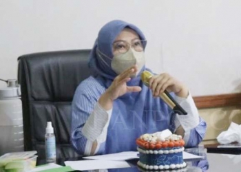 Bupati Pandeglang, Irna Narulita saat memimpin acara finalisasi aplikasi Sigampang.
