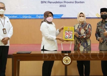 Pemkab Serang Serahkan LKPD Lebih Awal