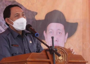 Rektor Untirta, Prof Fatah Sulaeman saat memberi sambutan.