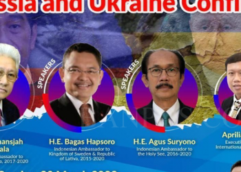 Webinar mengenai membahas kebijakan luar negeri Indonesia terhadap konflik Rusia Ukraina.