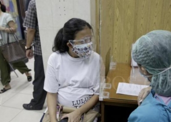 Cakupan vaksinasi Covid-19 pada ibu hamil harus terus ditingkatkan, demi keselamatan ibu dan janin bila terinfeksi Corona.