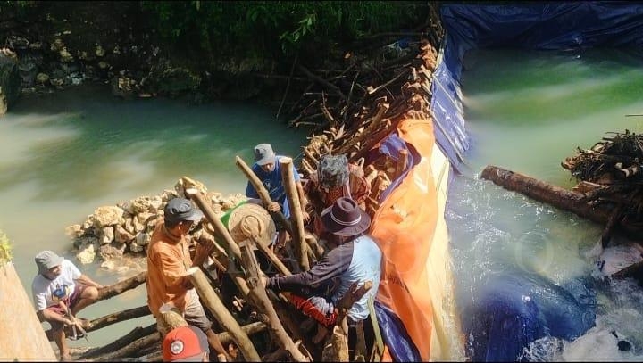 Bendungan Ciburial Tak Kunjung Diperbaiki 