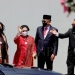 Presiden ke-5 RI yang juga Ketua Umum DPP PDI Perjuangan Megawati Soekarnoputri (kedua kiri) didampingi Dubes Indonesia untuk Korea Selatan Gandi Sulistiyanto (kanan) dan Bendahara Umum DPP PDIP yang juga Gubernur Sulawesi Utara, Olly Dondokambey (kedua kanan) menghadiri acara pelantikan Presiden baru Korea Selatan Yoon Suk Yeol di Gedung National Assembly, Seoul, Selasa