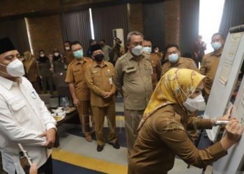 Bupati Serang Ratu Tatu Chasanah saat membuka membuka rembuk Stunting tingkat Kabupaten Serang di Horison Forbis Hotel, Kecamatan Waringinkurung, Senin (13/6/2022). ANTARA/Istimewa