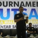Walikota Serang saat membuka kegiatan Turnamen Futsal Piala Walikota Serang ke III Tahun 2022, di Gedung Gelanggang Remaja (GGR) Stadion Maulana Yusuf Serang, Selasa (12/7).