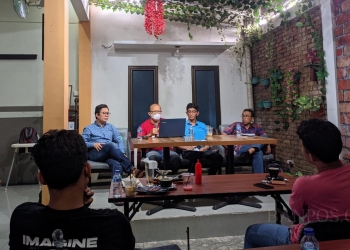 Kegiatan diskusi publik Banten Bersih bertajuk 'Mengapa Banten Juara Korupsi?', Jumat (22/7) di salah satu Kafe di Kota Serang.